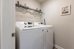 Bon Secour Bungalow- Clean, Spacious, Close To OWA & Beach!