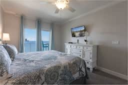 Seawind 1707- OMG View! Luxury Complex! Kiddie Pool! Hot Tub! CLEAN!