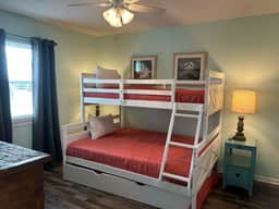 Palmetto 306- Cute Condo! Pool, Beach Gear Included! Location X3!