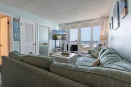 IS256- Park & Walk! Ahhhmazing View, Pool, Beach Front, 2nd Floor! - Image 2