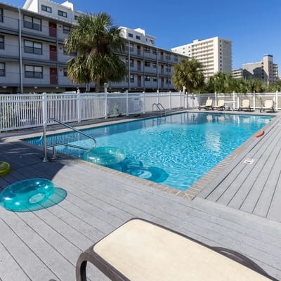 Seascape 105- Perfect Location! Beach View! Fun Pool! Free Parking!