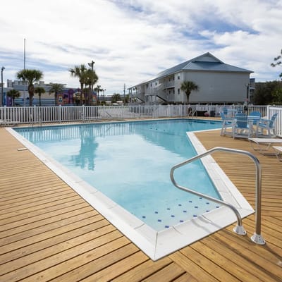 Palmetto 306- Cute Condo! Pool, Beach Gear Included! Location X3!