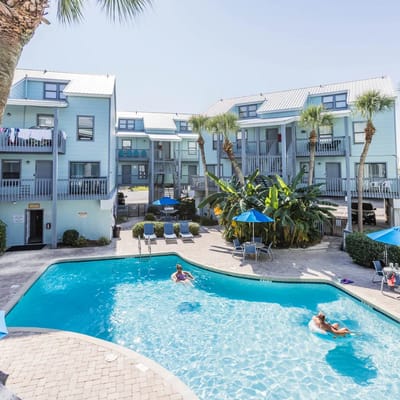 Ocean Reef 105-  Adorable! Budget Friendly! Beach Front! Great Pool!