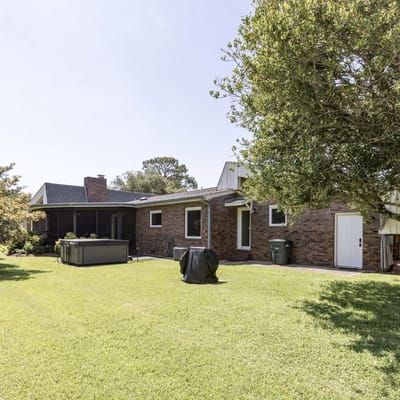 Turtle Time Retreat-Close To OWA, Tanger, Hospital! Game Room, Hot Tub!