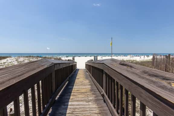 HP 510- Perfect OBA Location! Heated Indoor/Outdoor Pool, Hot Tub! - Image 1