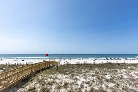 IS256- Park & Walk! Ahhhmazing View, Pool, Beach Front, 2nd Floor! - Image 1