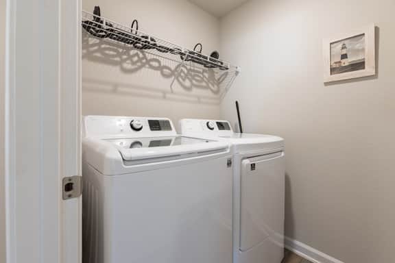 Bon Secour Bungalow- Clean, Spacious, Close To OWA & Beach!