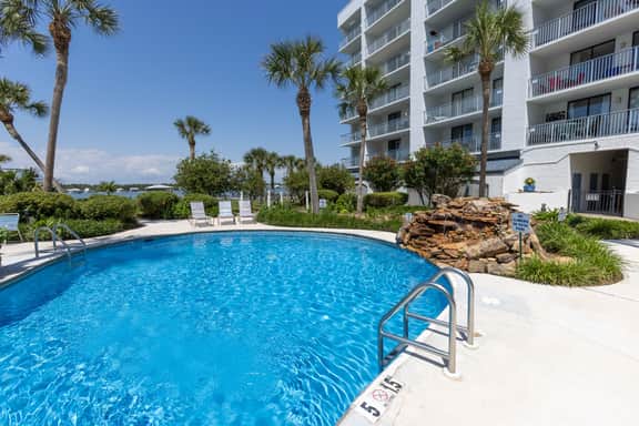 GSSR 316A- Cozy, Coastal Clubhouse! Budget Friendly! Beach & Lagoon View!