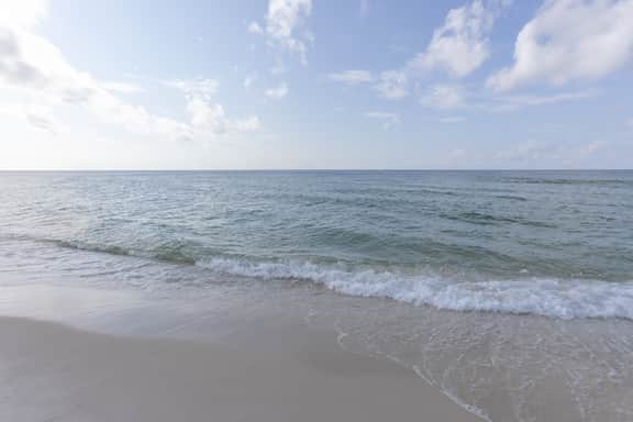 Westwind 204- 5 Star View! Gulf Front! Location X3! Desired Home!
