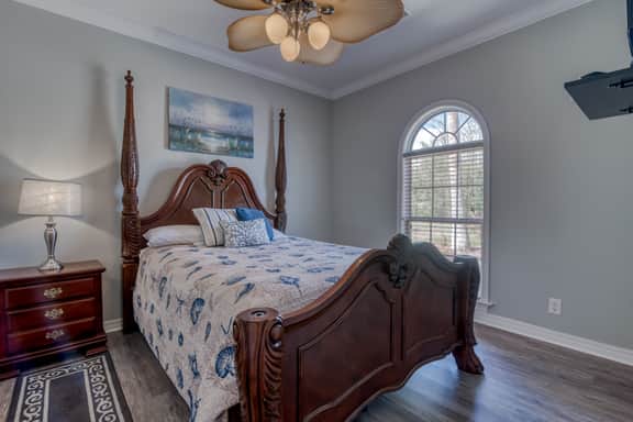 Fun Daze- Private Pool! XL Home, Near OWA, Sports Fields, Fun, Beach!