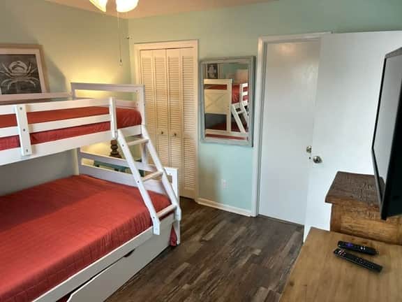 Palmetto 306- Cute Condo! Pool, Beach Gear Included! Location X3!