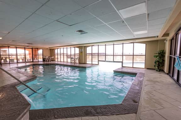 HP 510- Perfect OBA Location! Heated Indoor/Outdoor Pool, Hot Tub! - Image 2