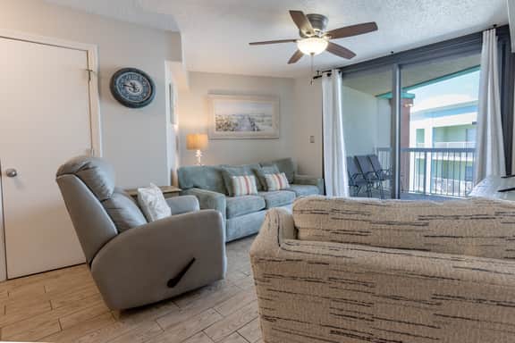 HP 510- Perfect OBA Location! Heated Indoor/Outdoor Pool, Hot Tub! - Image 4