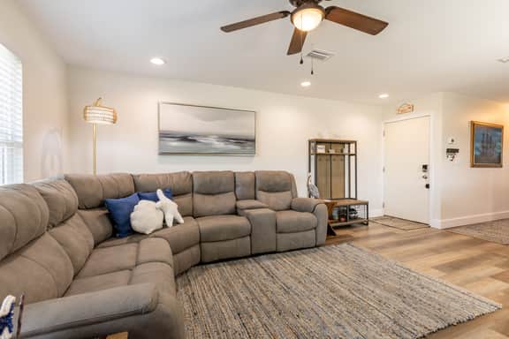Crow's Nest A4- Perfectly Appointed! Amazing Gulf View! New Rental! - Image 5