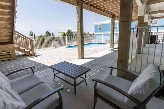 Summertime Blues- XL Luxury Home, Breathtaking Views, Private *Heated Pool! - Image 2