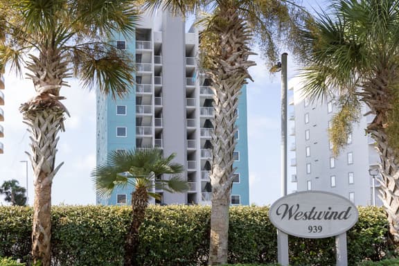 Westwind 204- 5 Star View! Gulf Front! Location X3! Desired Home!