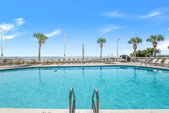 Tradewinds 108- 1 Bedroom with Hall Bunks! 2 Full Bathrooms! Updated!