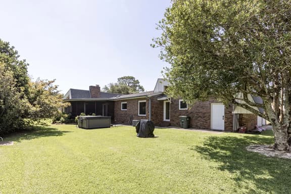 Turtle Time Retreat-Close To OWA, Tanger, Hospital! Game Room, Hot Tub!