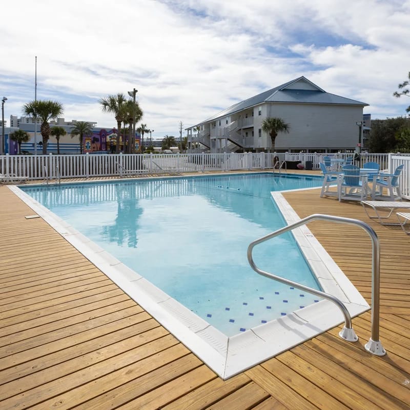 Palmetto 306- Cute Condo! Pool, Beach Gear Included! Location X3!